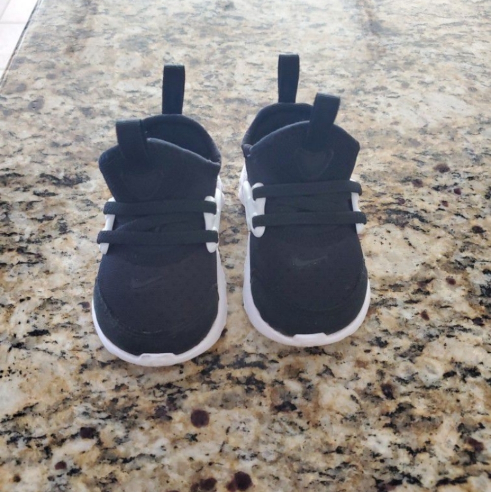 Baby shoes